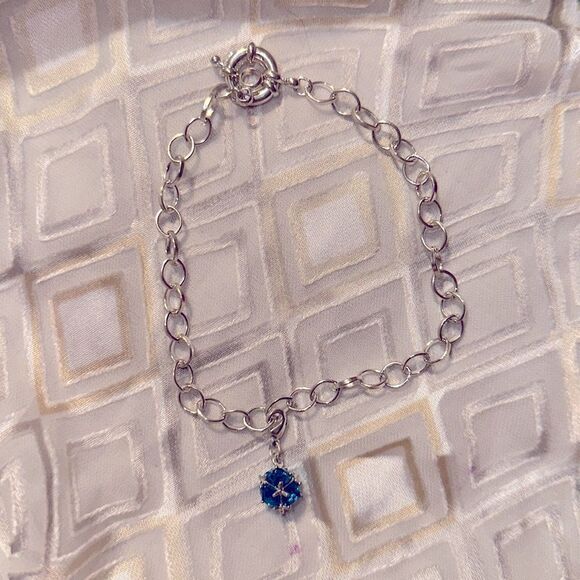 Silver Tone Chainlink Bracelet with Sea Blue Entrapped 💎 Gemstones 💎 - Picture 1 of 8